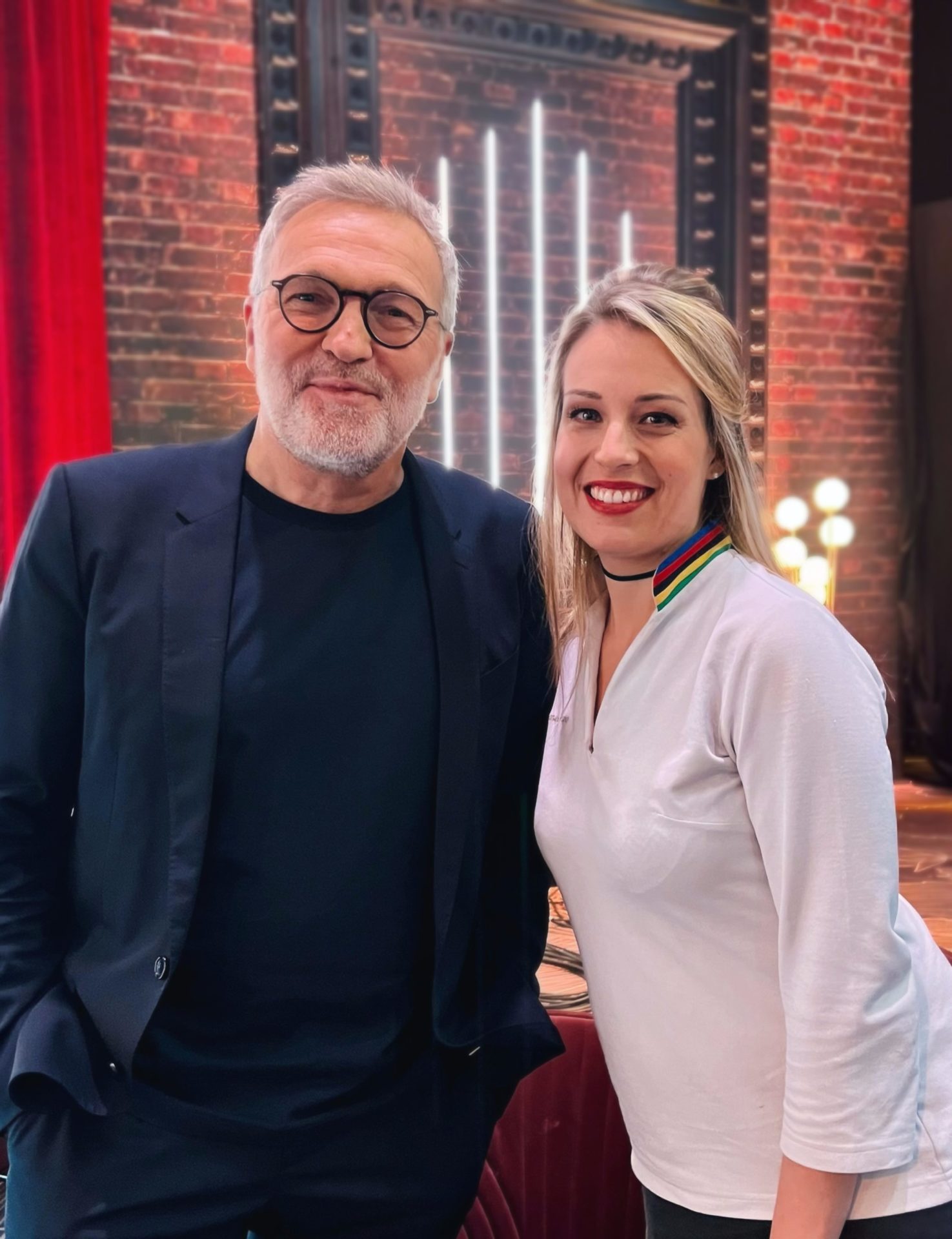 Emission on est en direct sur france 2